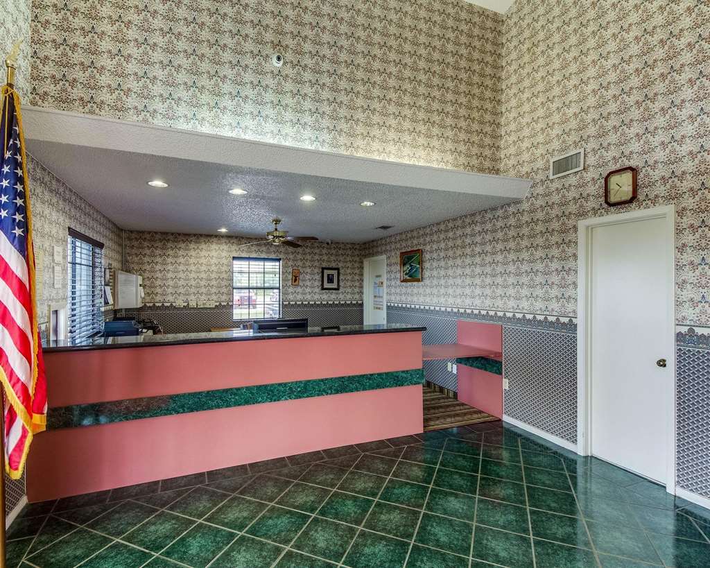 Econo Lodge Falfurrias Hwy 281 Интерьер фото