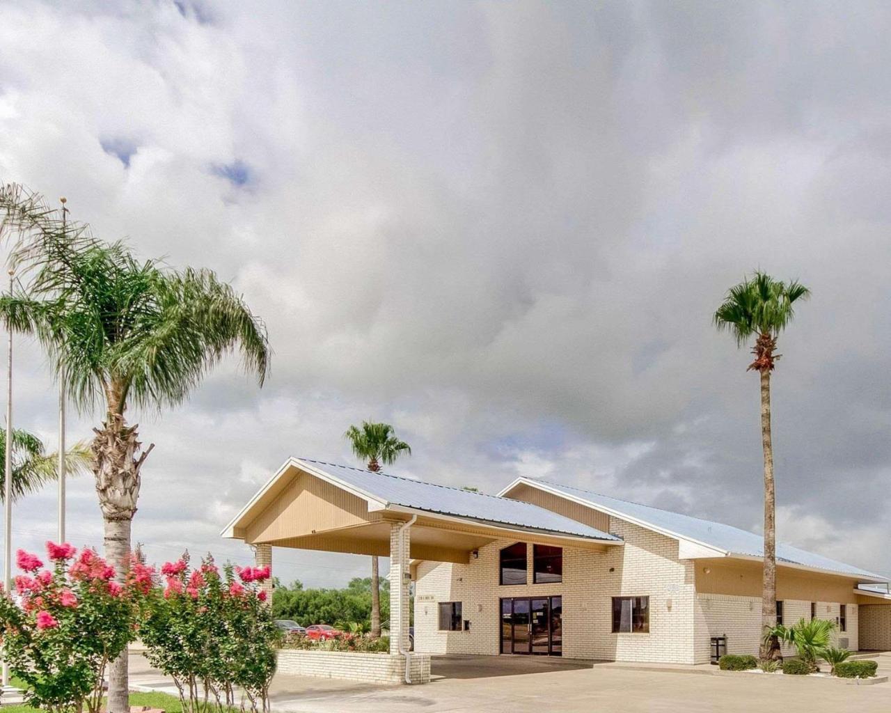 Econo Lodge Falfurrias Hwy 281 Экстерьер фото