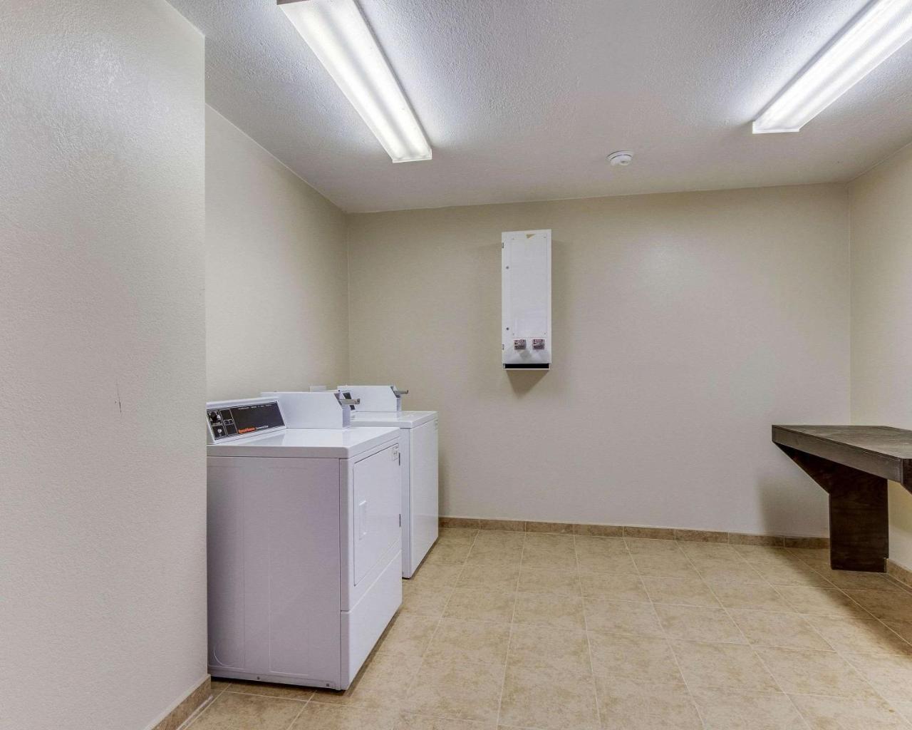 Econo Lodge Falfurrias Hwy 281 Экстерьер фото